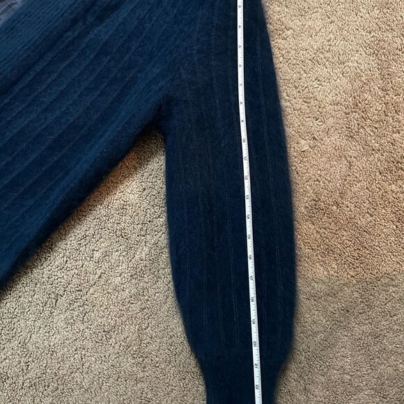 Beautiful Angora Rabbit Fur Cardigan - Picture 7 of 8